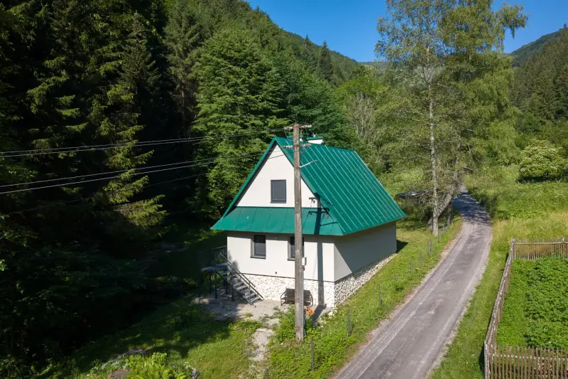 Izba Apartmanica Mountain Cottage Rybie 480, Staré Hory v CTS - CONSULTING TRADE SERVICE s.r.o. – Horská chata na samote pri lese s potokom, Rybie