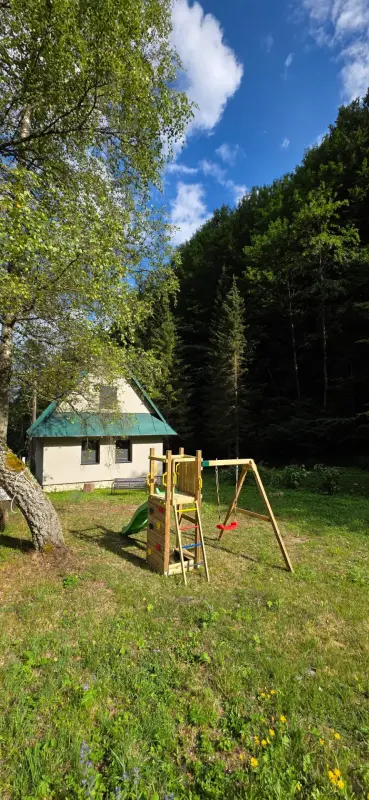 Izba Apartmanica Mountain Cottage Rybie 480, Staré Hory v CTS - CONSULTING TRADE SERVICE s.r.o. – Horská chata na samote pri lese s potokom, Rybie