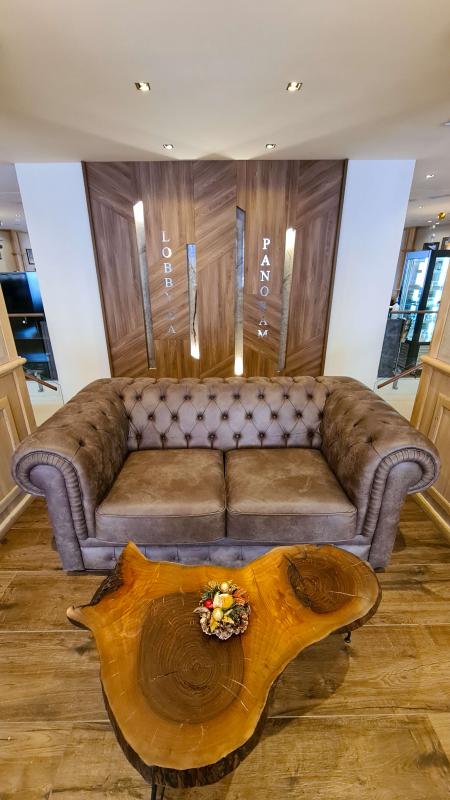 lobby pannorama